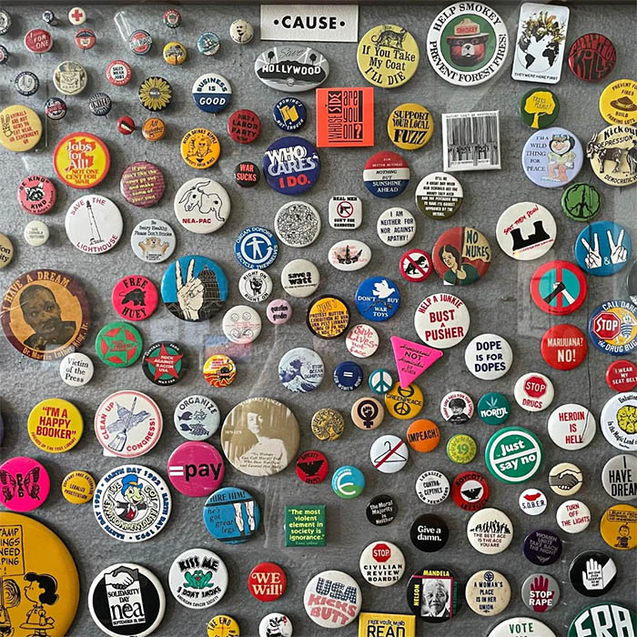 Pinback buttons
